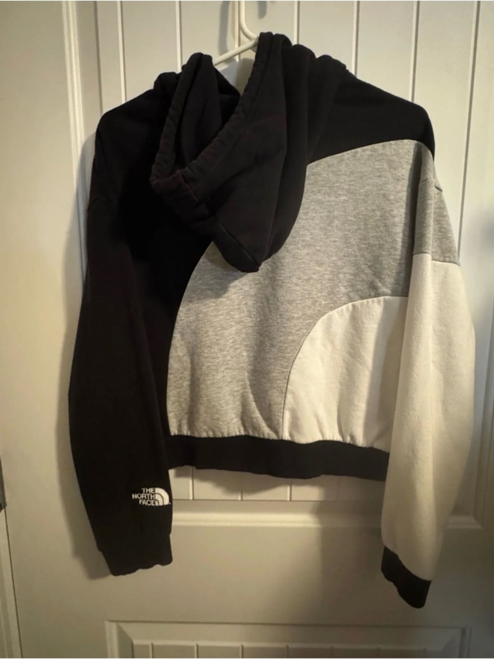 NorthFace Color Block Cropped Hoodie - Picture 3 of 5